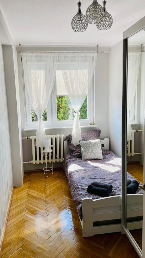 Apartament Z Widokiem Na Zamek Gn Appartamento Malbork Esterno foto